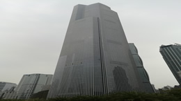 深圳地铁19号线一期汤坑站主体结构封顶